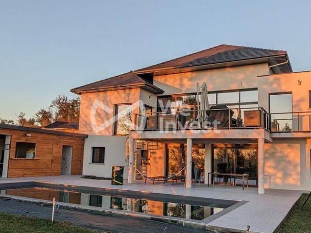 Maison de luxe 4 chambres en vente à Labastide Monréjeau, France