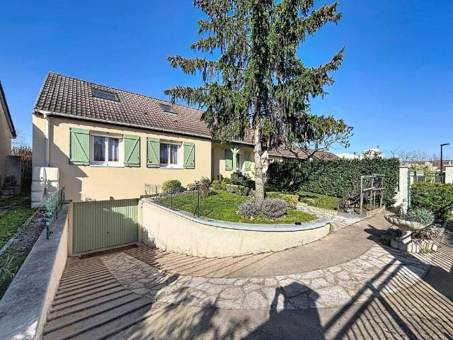 Maison de luxe 4 chambres en vente à Limeil Brévannes, France