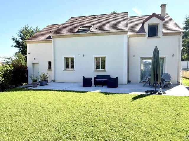 Maison de luxe 4 chambres en vente à Morainvilliers, Île de France