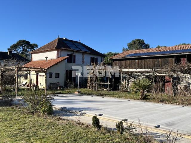 Maison de luxe 4 chambres en vente à Solférino, France