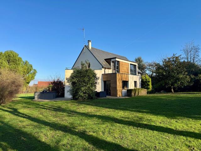 Maison de luxe de 4 chambres en vente à Saint Sauflieu, France
