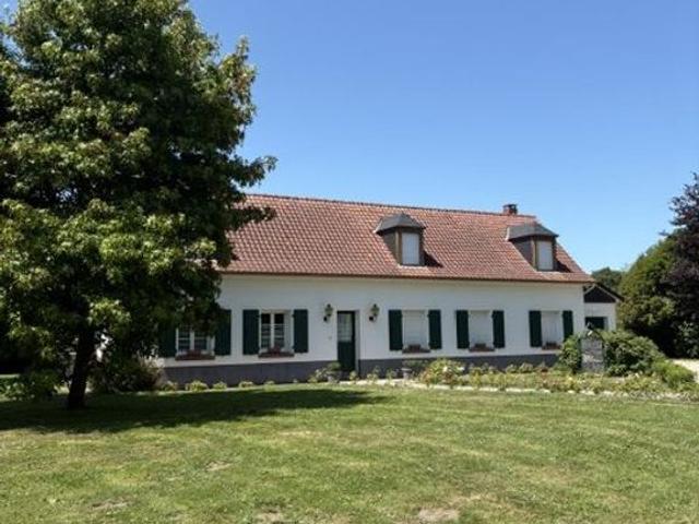 Maison de luxe 4 chambres en vente à Saint Quentin en Tourmont, France
