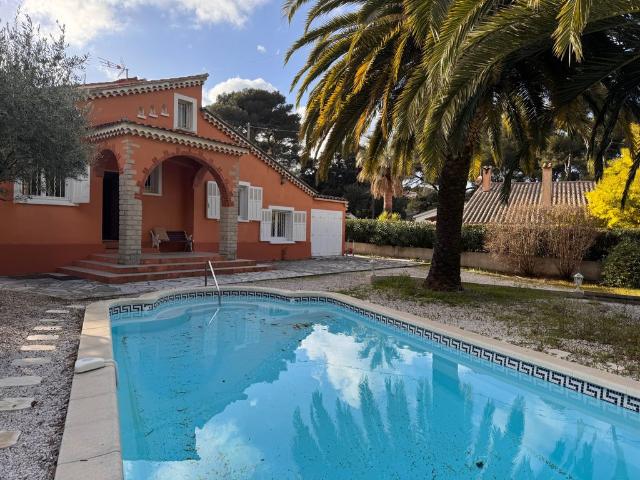 Maison de luxe 4 chambres en vente à Six Fours les Plages, Provence Alpes Côte d'Azur