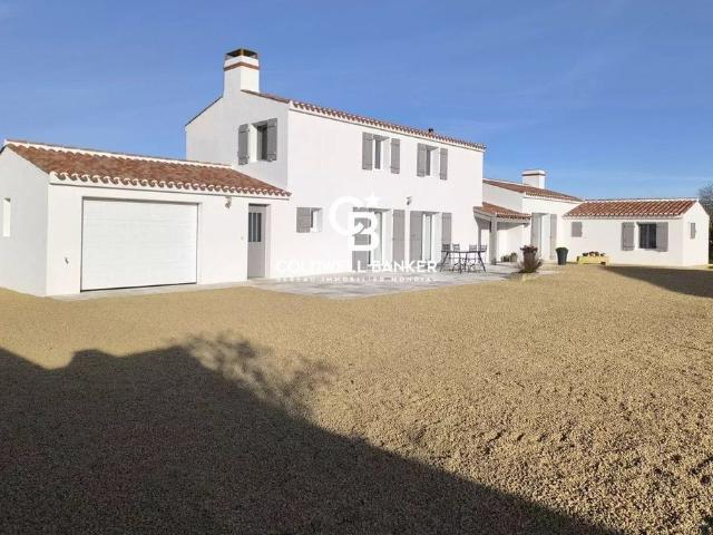 Maison de luxe 4 chambres en vente à Puyravault, France