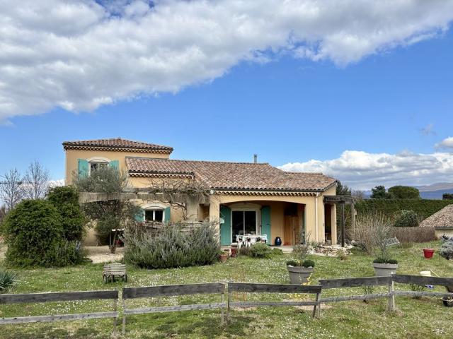 Maison de luxe de 144 m2 en vente Étoile sur Rhône, Auvergne Rhône Alpes