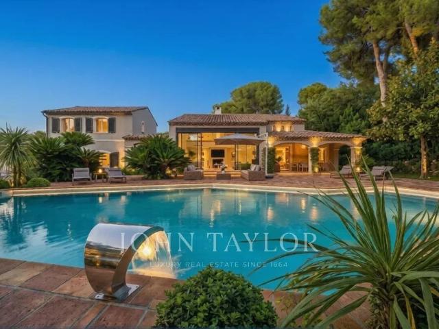 Maison de 5 chambres de luxe en location à Mougins, Provence Alpes Côte d'Azur