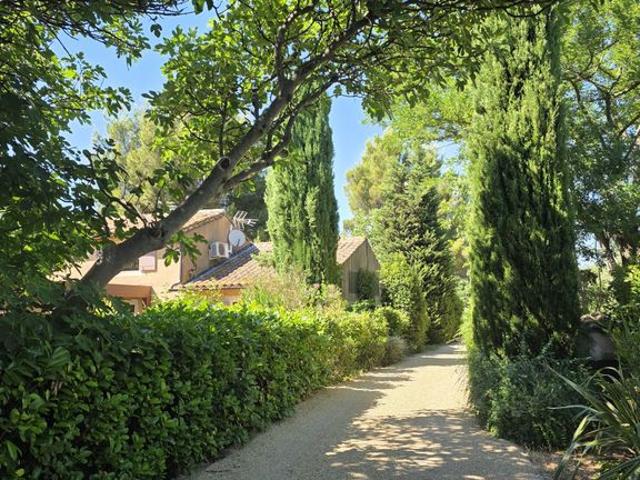 Maison de luxe 5 chambres en vente à Arles, Provence Alpes Côte d'Azur