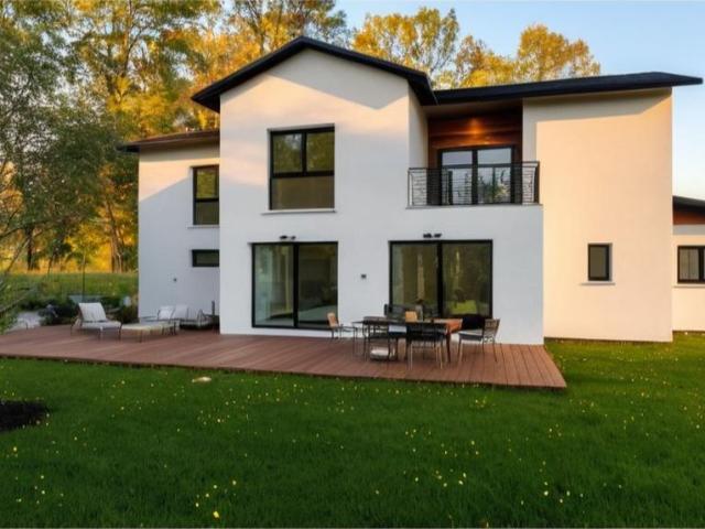 Maison de luxe 5 chambres en vente à Divonne les Bains, Auvergne Rhône Alpes