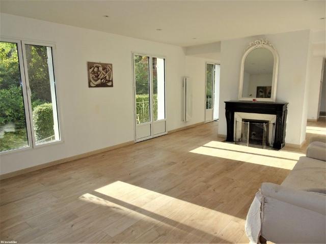 Maison de luxe 5 chambres en vente à Louveciennes, Île de France