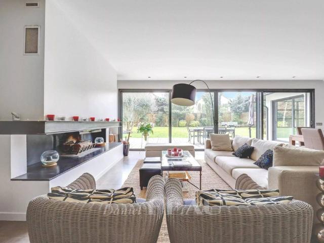 Maison de luxe 5 chambres en vente à La Celle Saint Cloud, France
