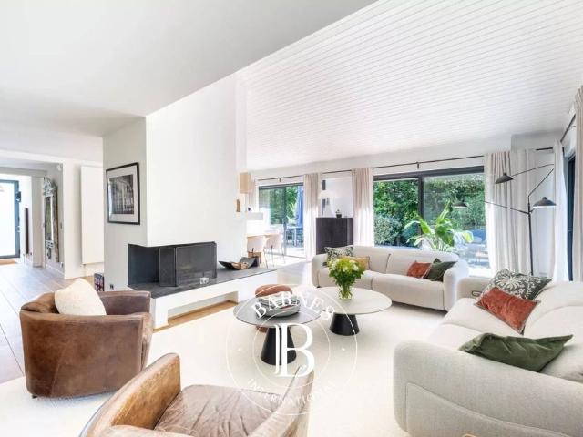 Maison de luxe 5 chambres en vente à La Celle Saint Cloud, Île de France