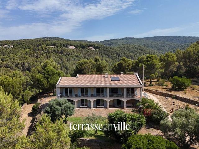 Maison de luxe 5 chambres en vente à La Ciotat, France