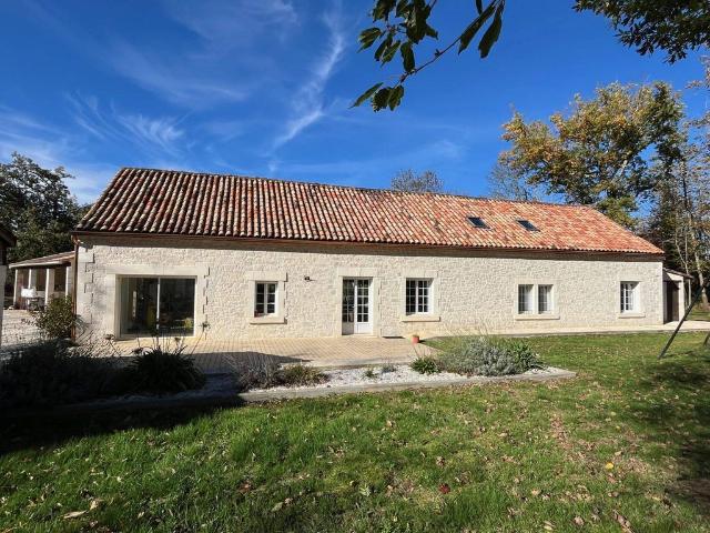 Maison de luxe 5 chambres en vente à Lamonzie Montastruc, France