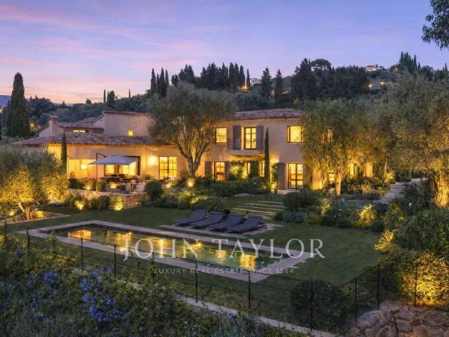 Maison de 9 pièces de luxe en vente à Grasse, Provence Alpes Côte d'Azur