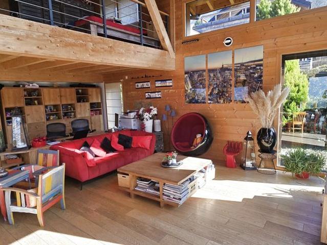 Maison de luxe 5 chambres en vente à Saint Cergues, France