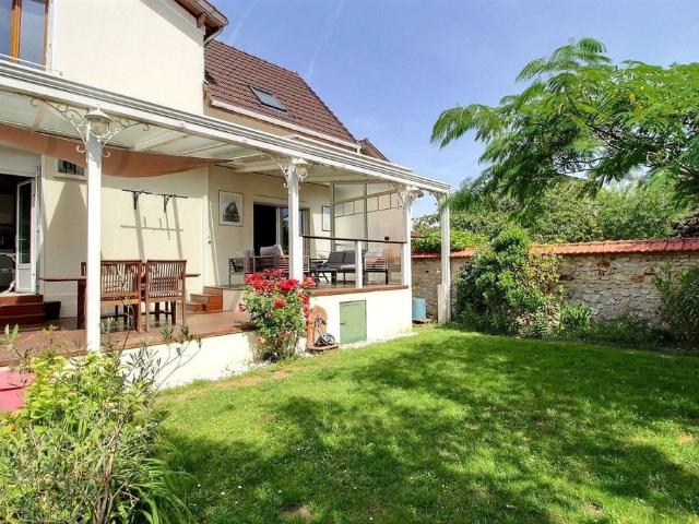 Maison de luxe 5 chambres en vente à Saint Maur des Fossés, France