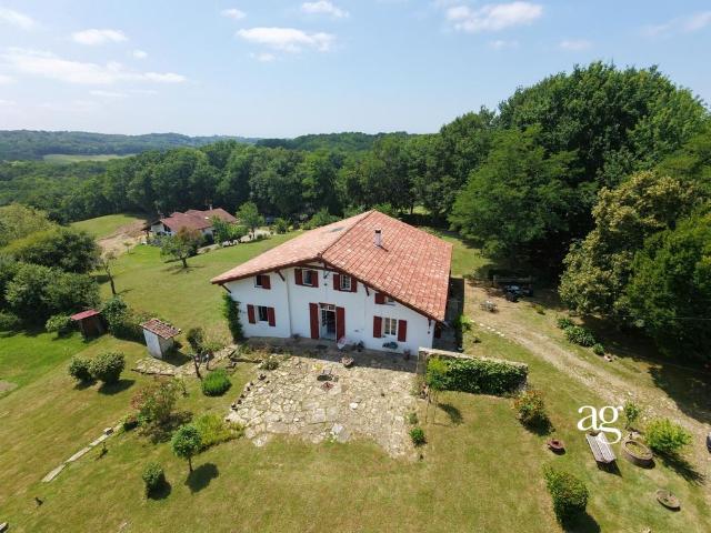 Maison de luxe 5 chambres en vente à Urcuit, France