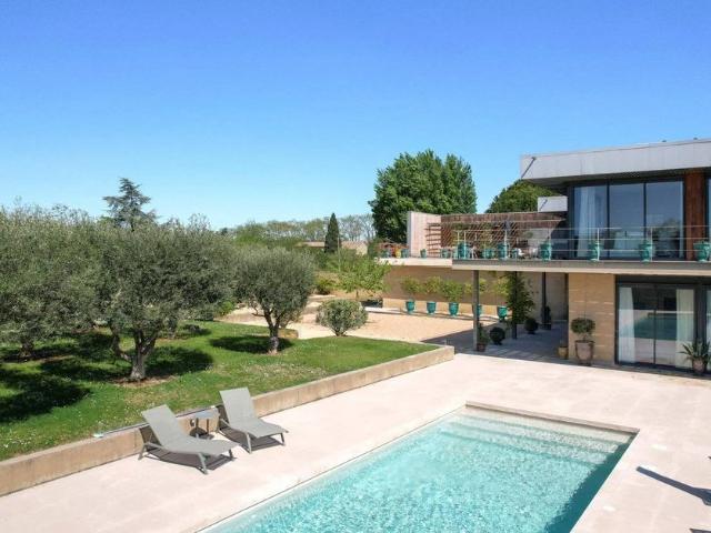 Maison de luxe 5 chambres en vente à Uzès, Occitanie