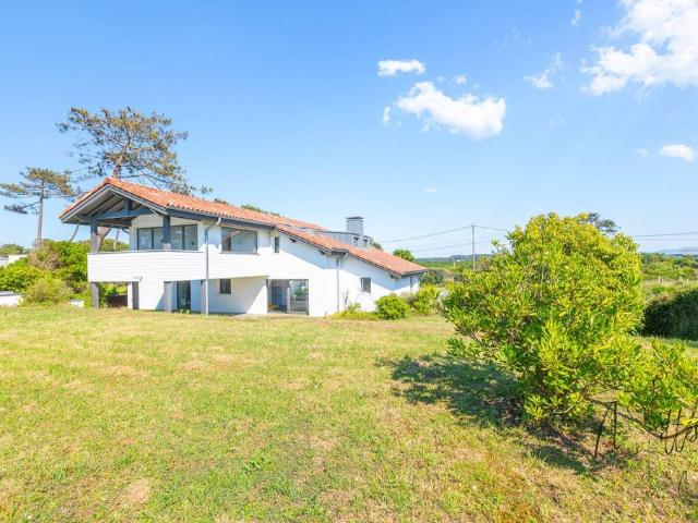 Maison de luxe 6 chambres en vente à Anglet, Nouvelle Aquitaine