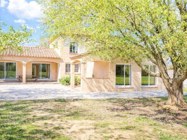 Maison de luxe 6 chambres en vente à Orange, Provence Alpes Côte d'Azur