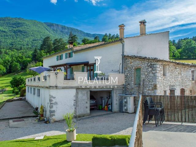 Maison de luxe 6 chambres en vente à Noyers sur Jabron, Provence Alpes Côte d'Azur