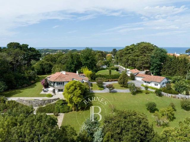 Maison de luxe 7 chambres en vente à Ciboure, France