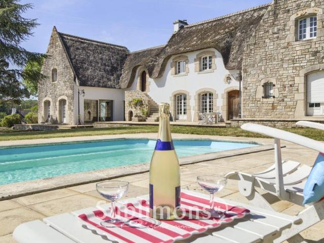 Maison de 12 pièces de luxe en vente à Kervignac, France