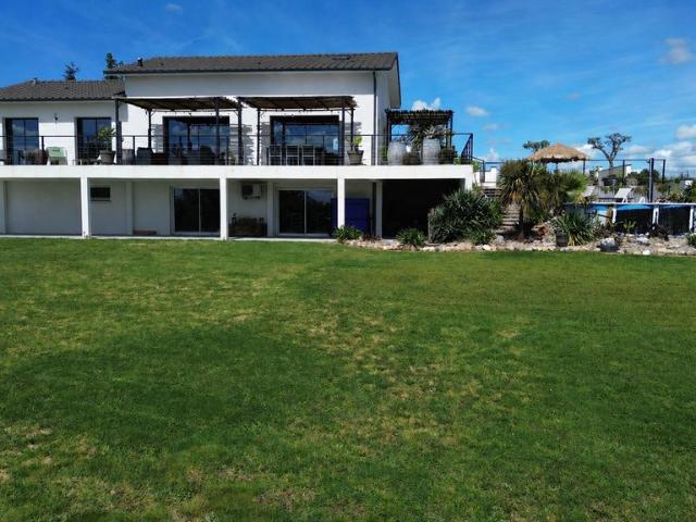 Maison de luxe 3 chambres en vente à Beaupuy, Nouvelle Aquitaine