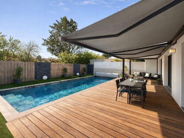 Maison de luxe 3 chambres en vente à Gigean, Occitanie