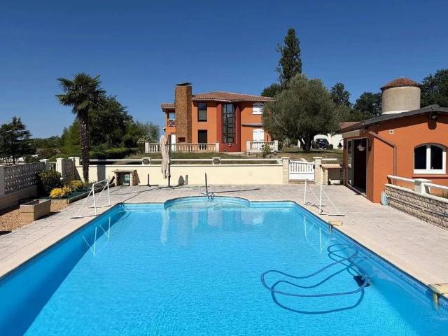 Maison de luxe 3 chambres en vente à Lannepax, France
