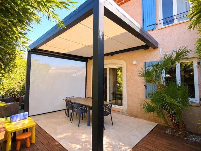 Maison de luxe 3 chambres en vente à Saint Cannat, Provence Alpes Côte d'Azur