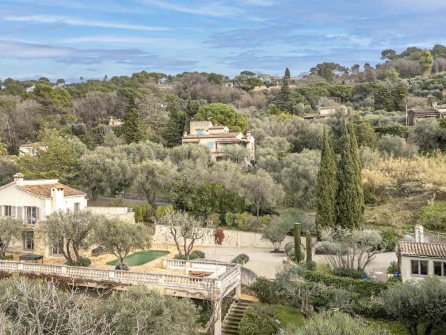 Maison de luxe à Mouans Sartoux – Colline de Castellaras 208m² Valbonne