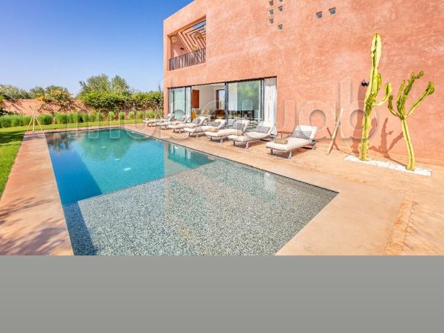Maison de luxe à louer à Tameslohte. 7 pièces. Bien meublé
