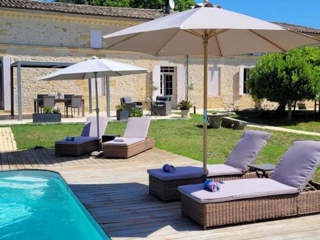 Maison de luxe de 420 m2 en vente Sainte Colombe, France