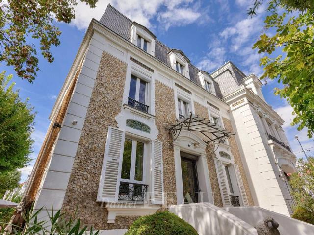 Maison de luxe de 454 m2 en vente Saint Maur des Fossés, Île de France