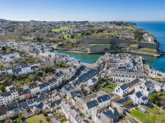 Maison de luxe de 46 pièces en vente à Le Palais, Bretagne