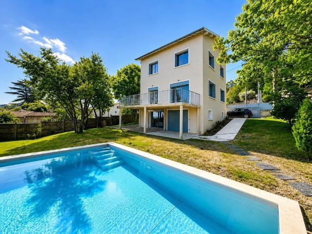 Maison de luxe de 4 chambres en location à Saint Cyr au Mont d'Or, France