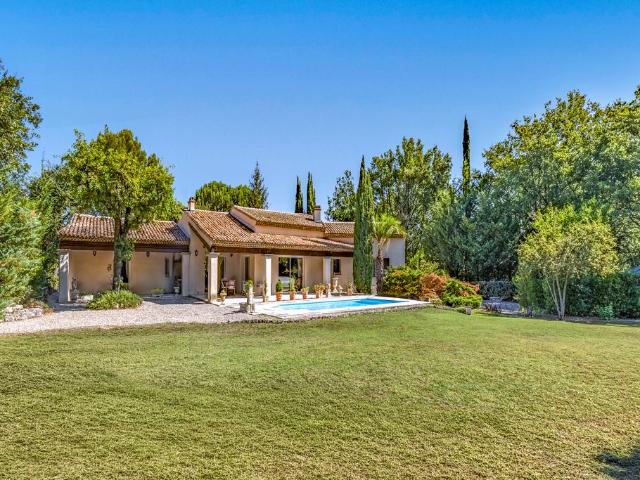 Maison de luxe de 4 chambres en vente à Aix en Provence, France