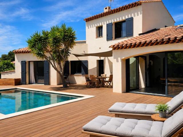 Maison de luxe de 4 chambres en vente à Bandol, Provence Alpes Côte d'Azur