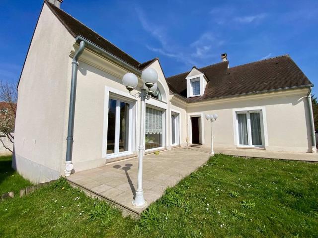 Maison de luxe de 4 chambres en vente à Le Plessis Trévise, Île de France