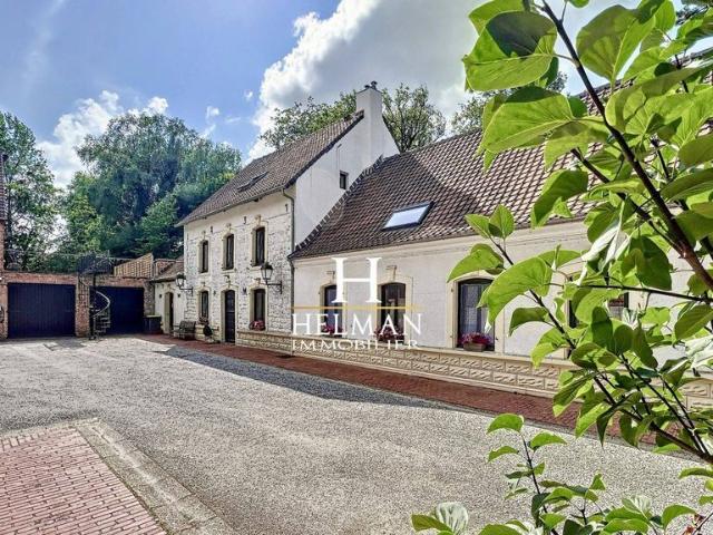 Maison de luxe de 4 chambres en vente à Menneville, France
