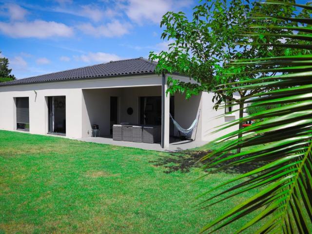 Maison de luxe de 4 chambres en vente à Meschers sur Gironde, France