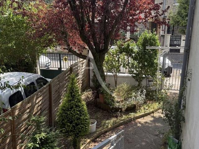 Maison de luxe de 4 chambres en vente à Noisy le Sec, France