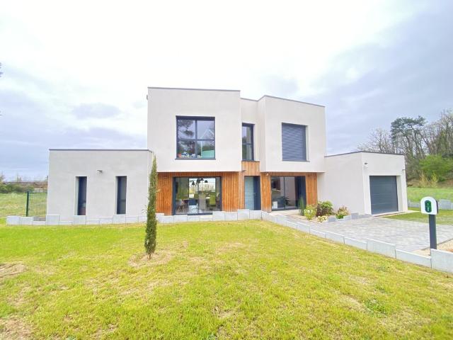 Maison de luxe de 4 chambres en vente à Saumur, France