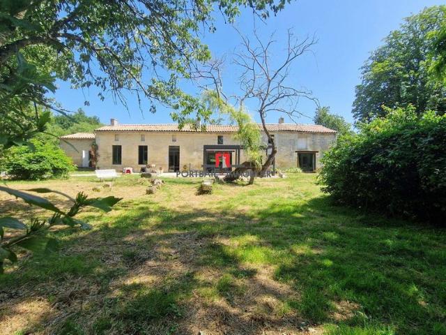 Maison de luxe de 4 chambres en vente à Saint André de Cubzac, France