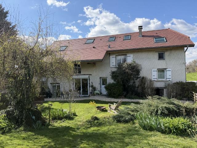 Maison de luxe de 4 chambres en vente à Saint Genix sur Guiers, Auvergne Rhône Alpes
