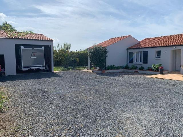Maison de luxe de 4 chambres en vente à Saint Gilles Croix de Vie, Pays de la Loire