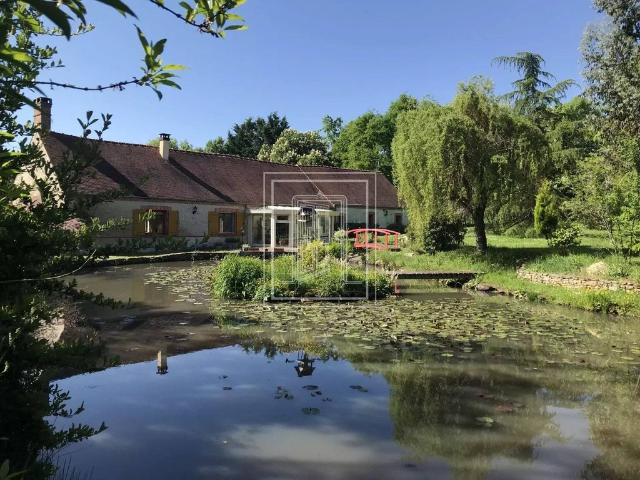 Maison de luxe de 4 chambres en vente à Saint Loup, France