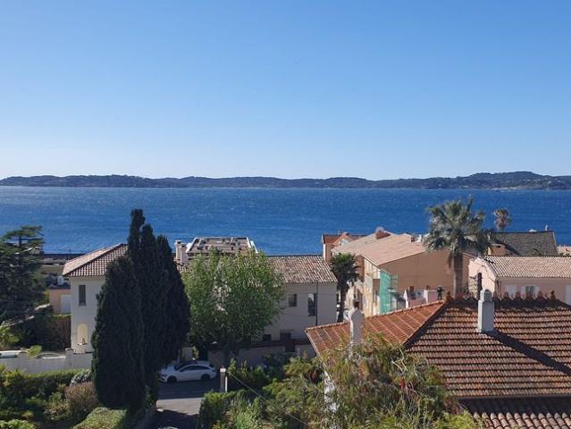 Maison de luxe de 4 chambres en vente à Sainte Maxime, France