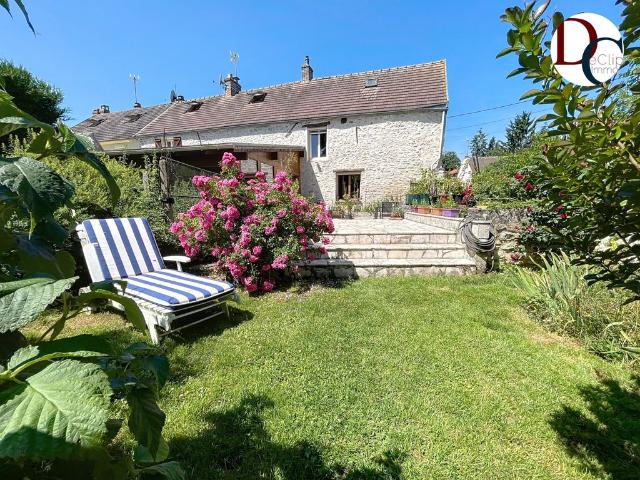 Maison de luxe de 4 chambres en vente à Senlis, France